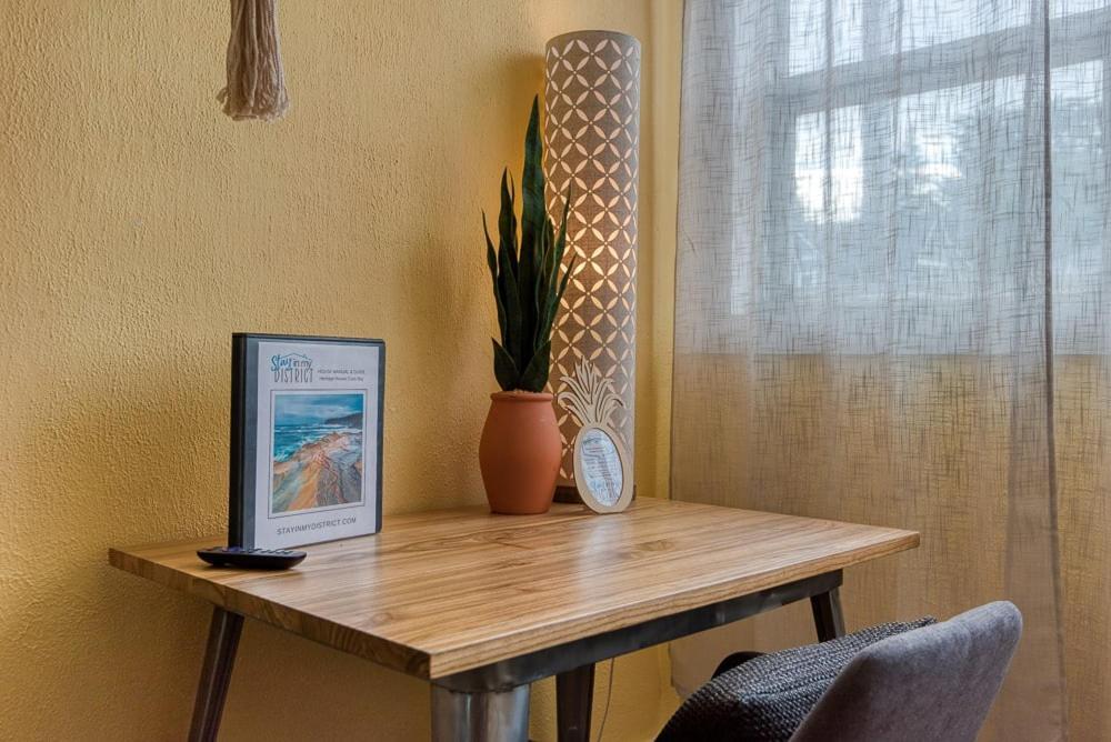 #Stayinmydistrict Heritage House Apt Кус-Бей Екстер'єр фото